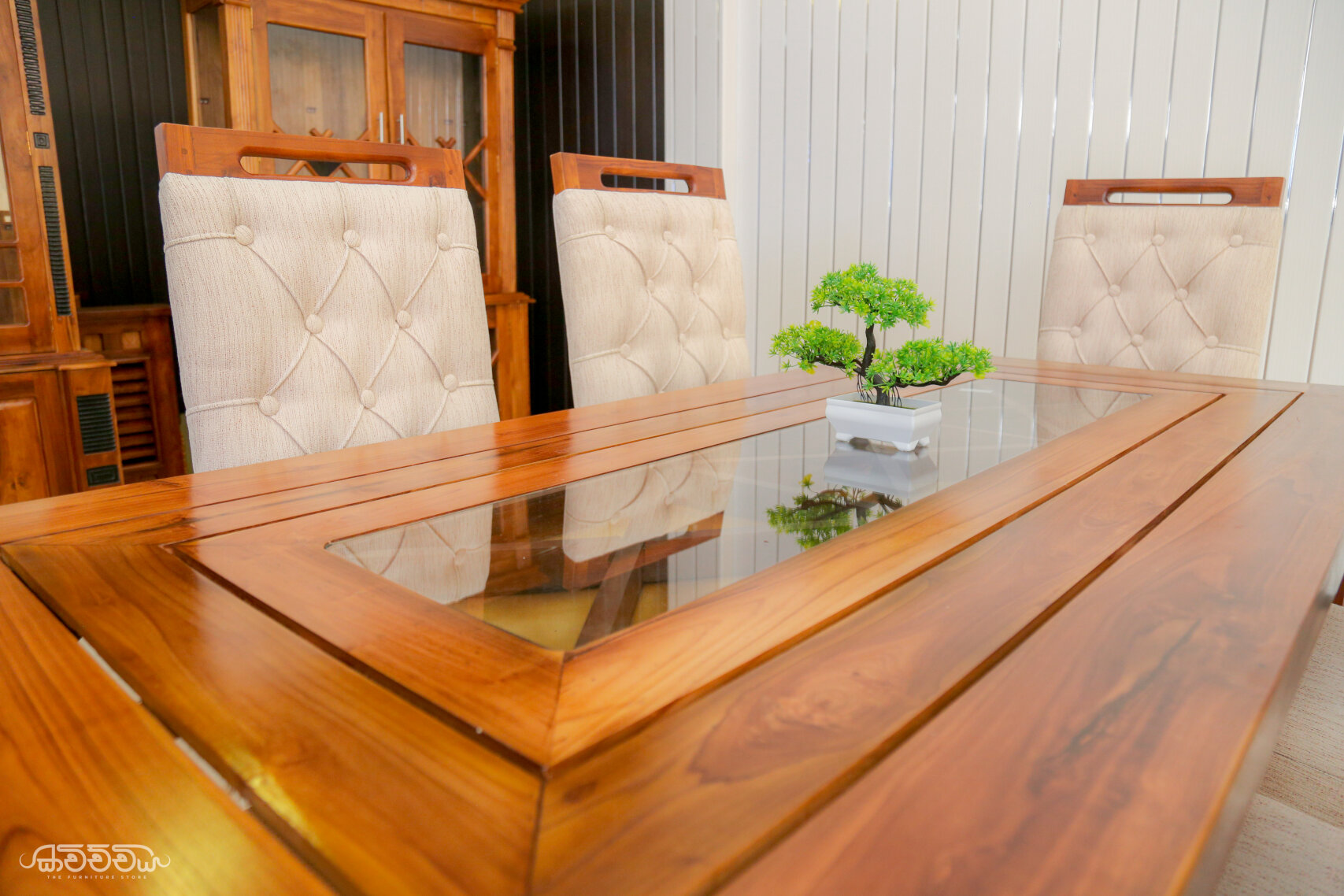 DT5 Dining table chairs Kavichchiya