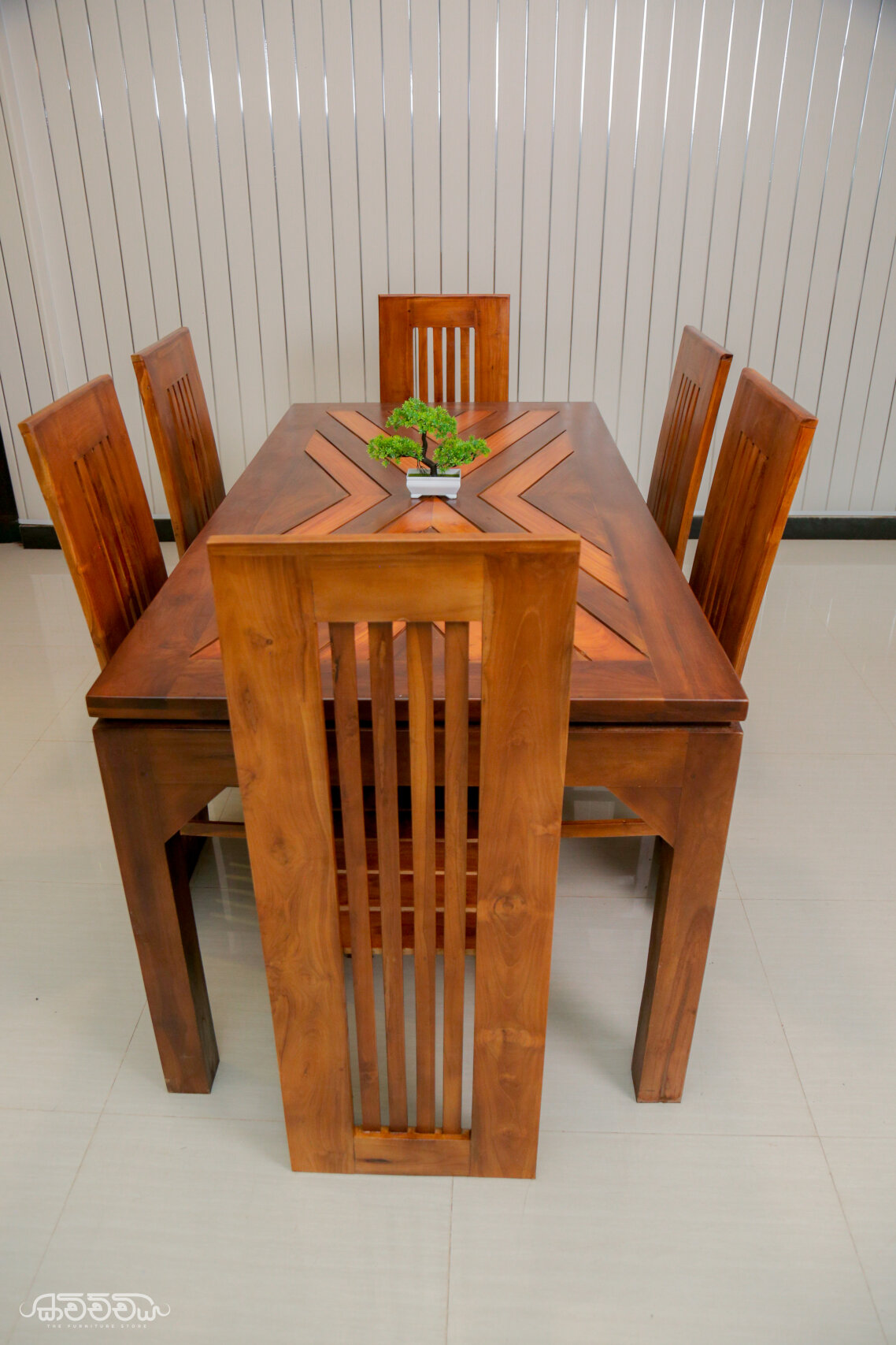 DT7 - Table Arrow - Kavichchiya Furniture