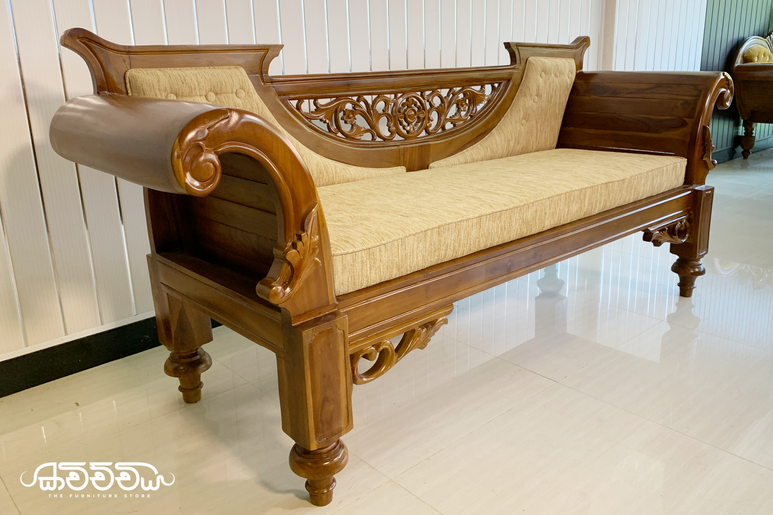 KV4 - Colonial Comfort Kavichchiya Chair