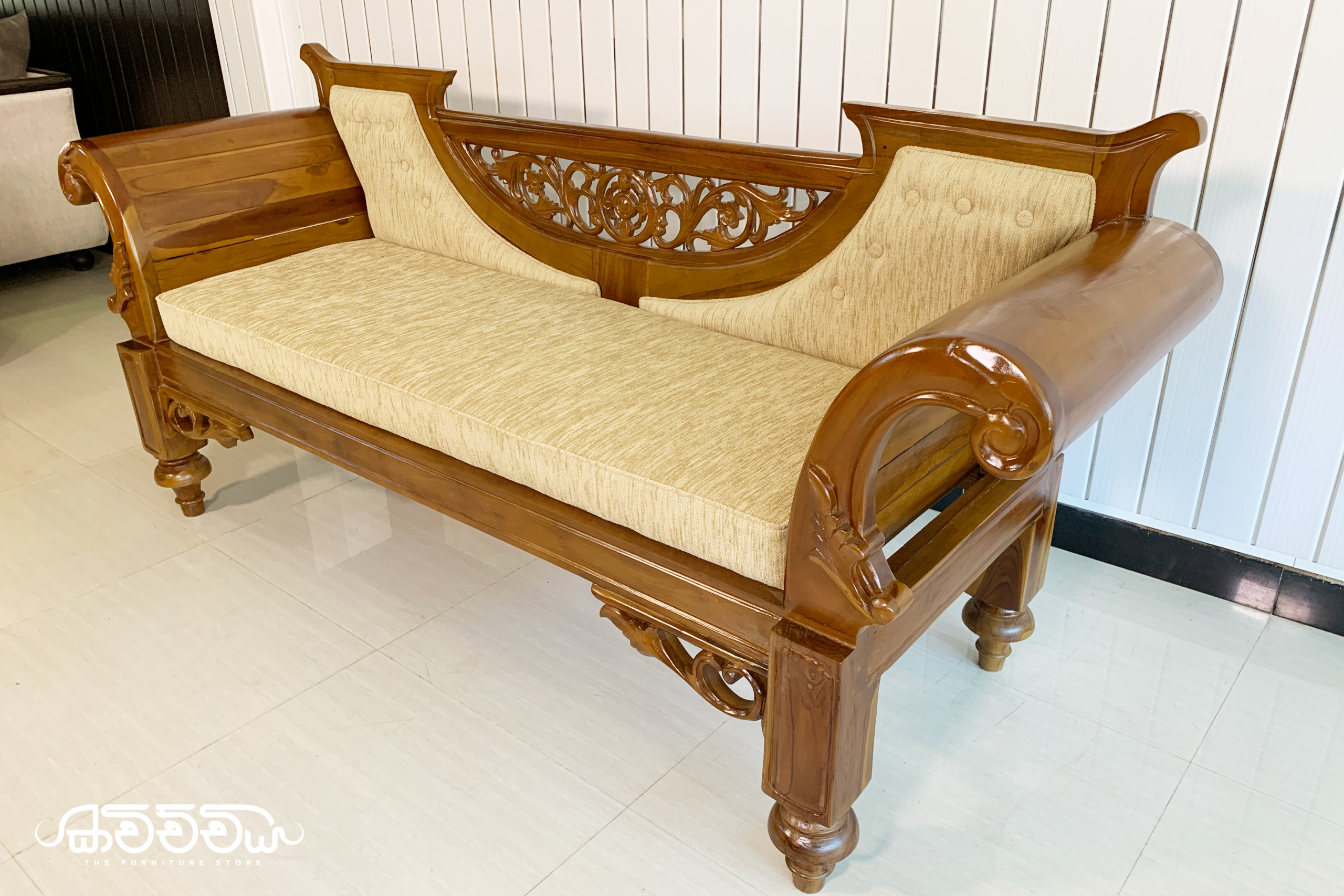 KV4 - Colonial Comfort Kavichchiya Chair