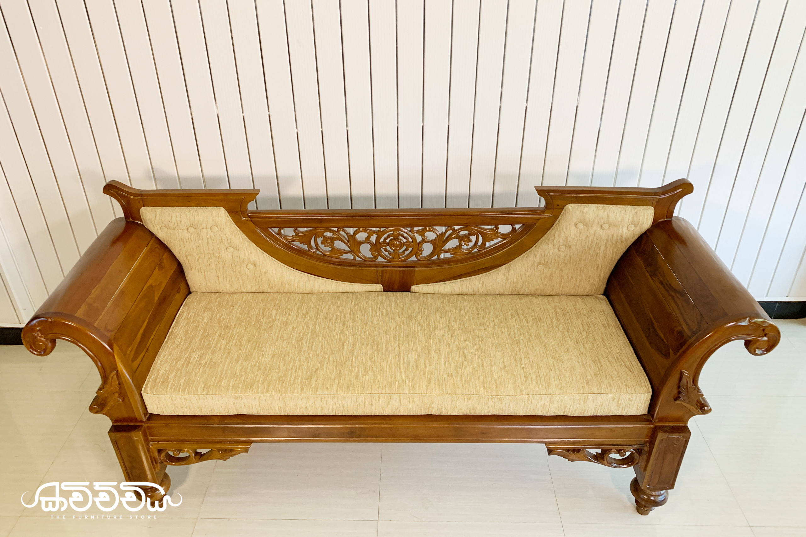 KV4 - Colonial Comfort Kavichchiya Chair