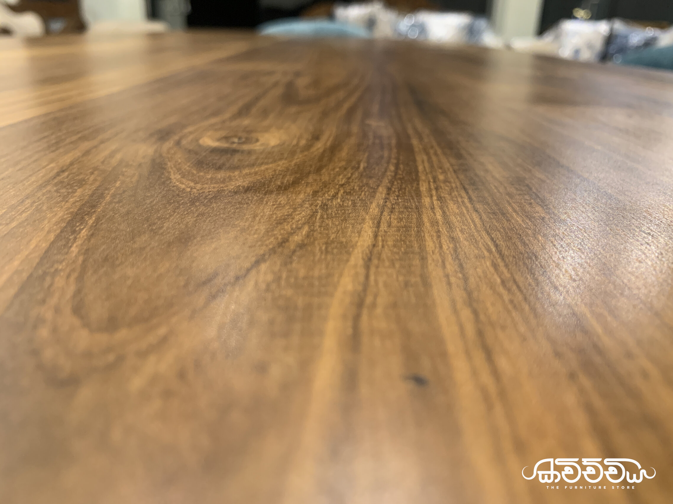 DT8 Dining table kavichchiya